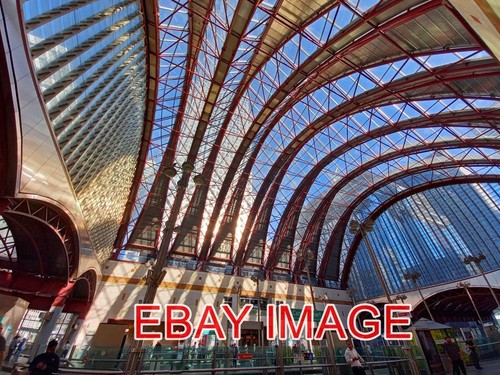 Photo canary wharf dlr - wharf,