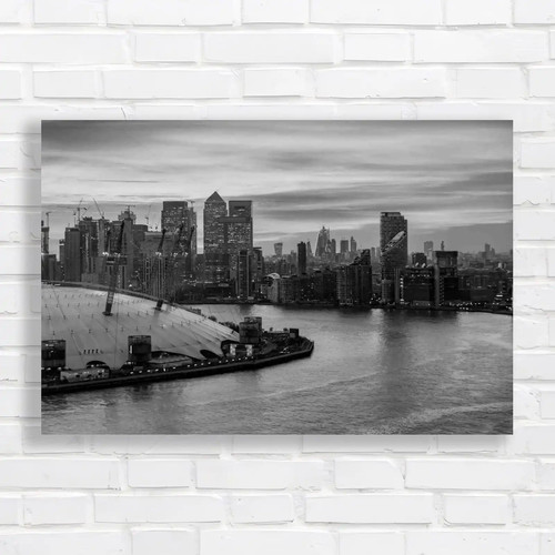 Explore iconic canary wharf - canary,