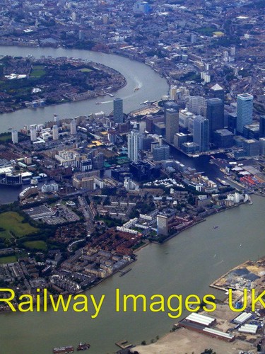 Aerial photo canary - photo, wharf